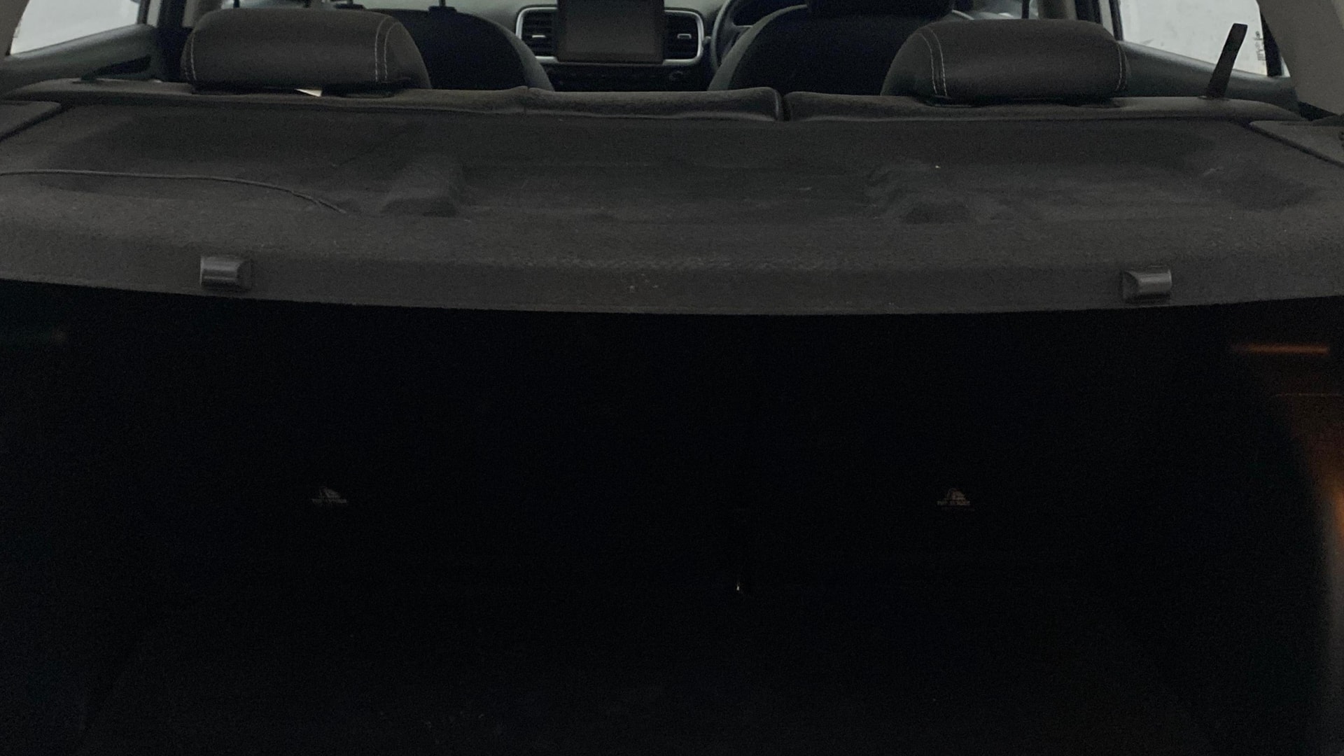 View 2019 Hyundai Venue E 1.2 Petrol BS IV Image 11 Used 2019 Hyundai Venue E 1.2 Petrol BS IV Image 11