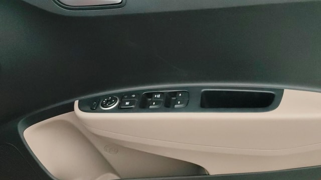 View Hyundai Grand i10 Image 33 Used Hyundai Grand i10 Image 33