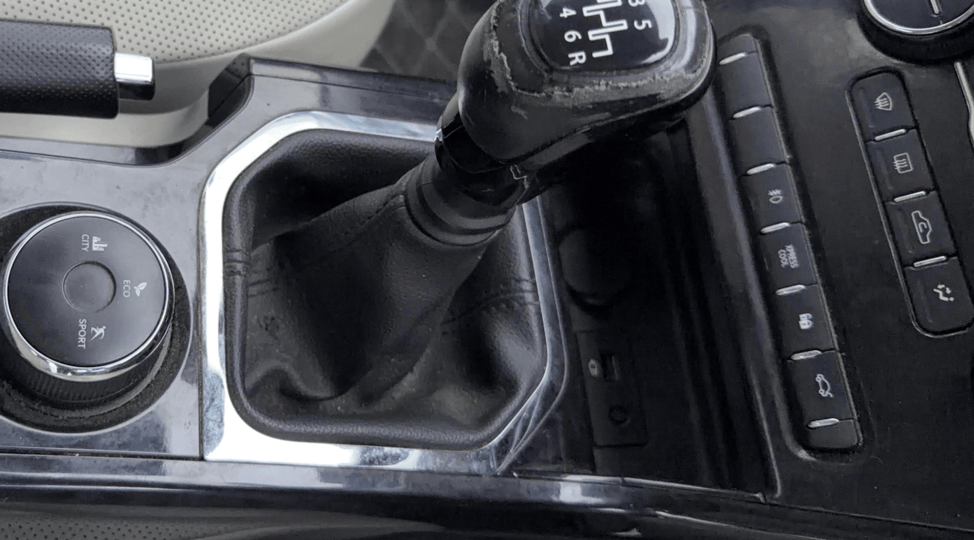 View 2022 Tata Nexon Revotron XE Image 43 Used 2022 Tata Nexon Revotron XE Image 43