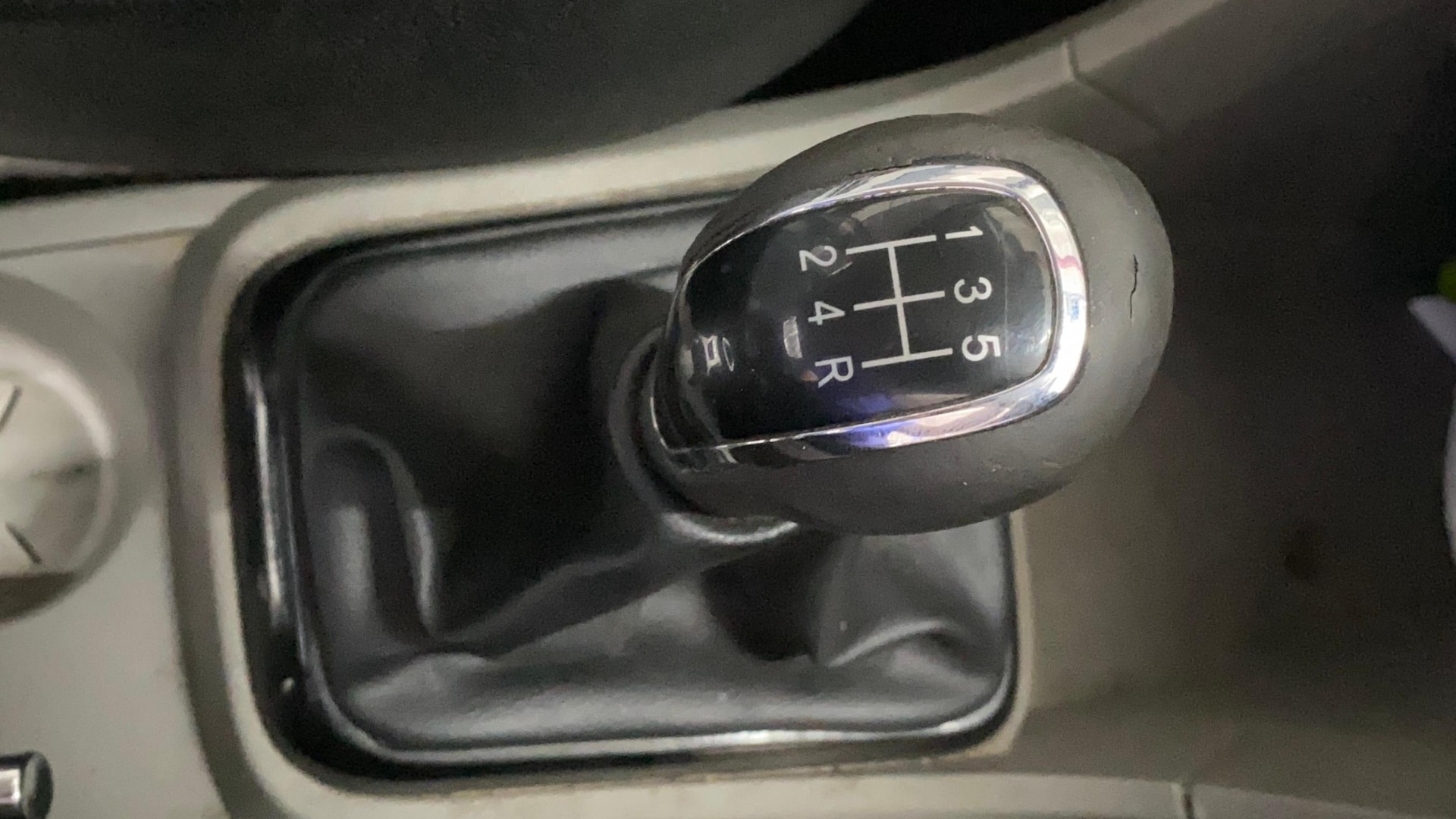 View 2019 Tata Tiago Revotorq XB Image 37 Used 2019 Tata Tiago Revotorq XB Image 37