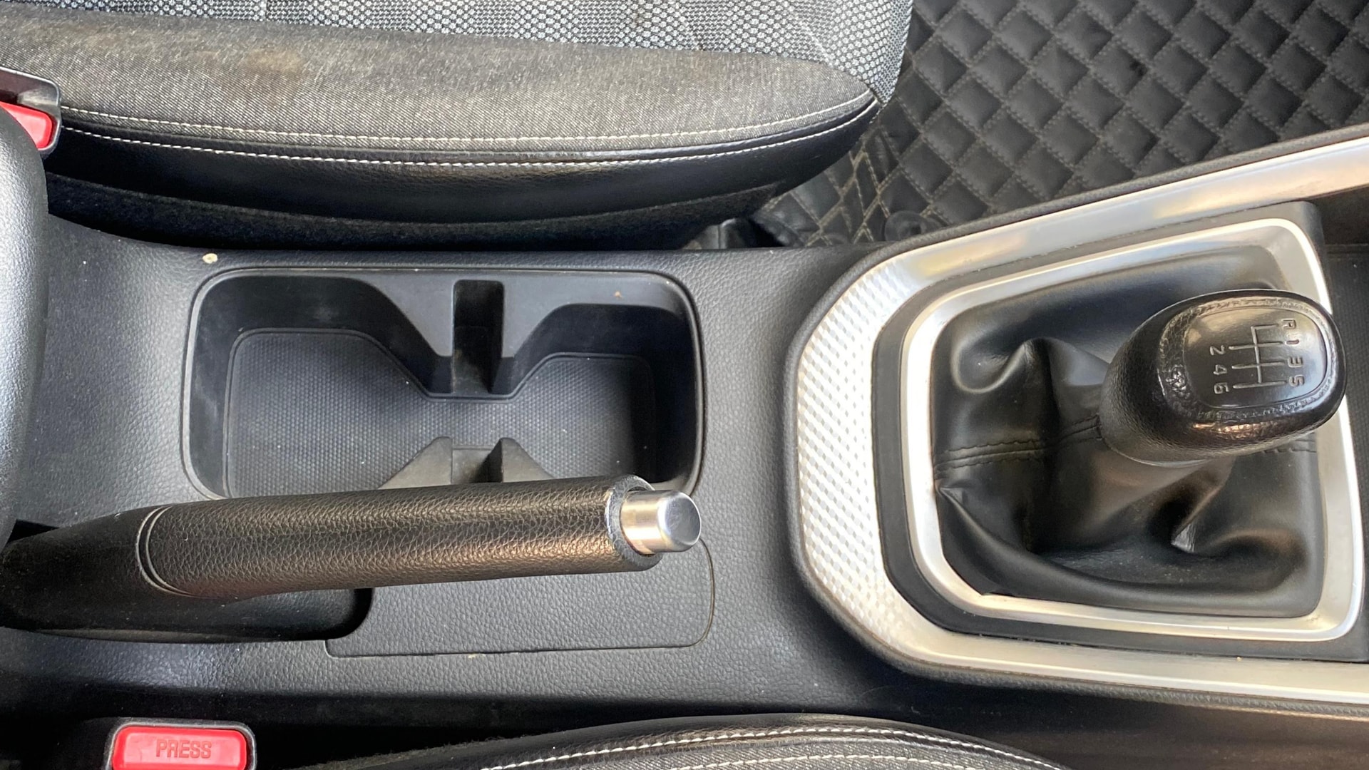View 2022 Kia Sonet HTK Plus iMT Petrol Image 38 Used 2022 Kia Sonet HTK Plus iMT Petrol Image 38