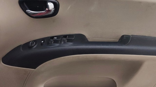 View Hyundai i10 Image 33 Used Hyundai i10 Image 33