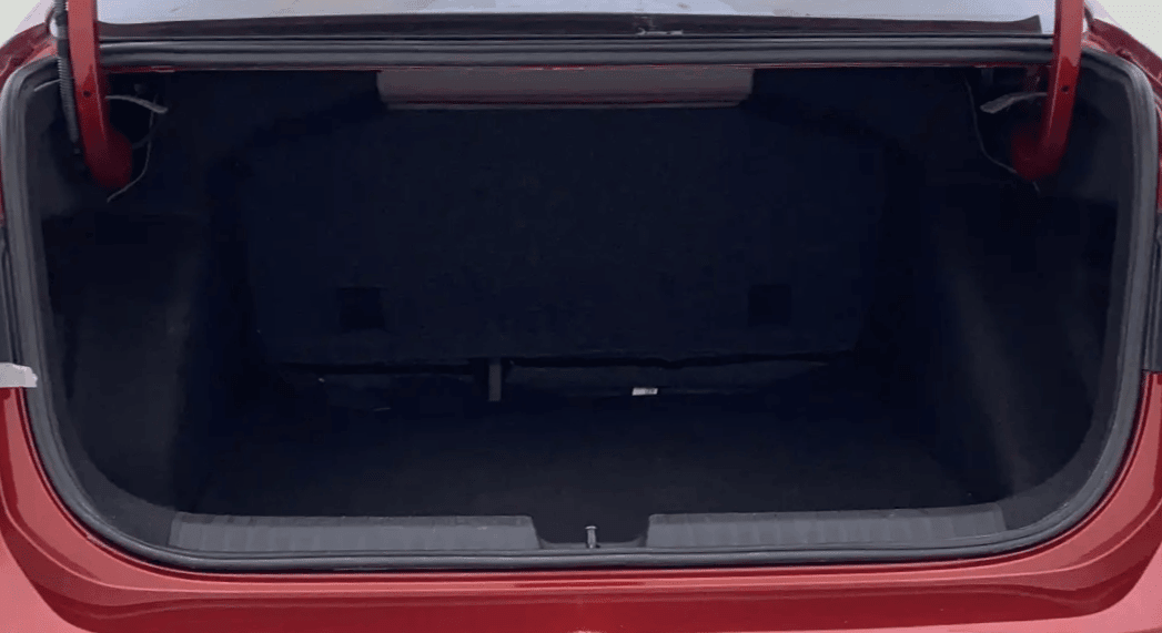 View 2022 Volkswagen Virtus Topline 1.0 TSI MT Image 6 Used 2022 Volkswagen Virtus Topline 1.0 TSI MT Image 6