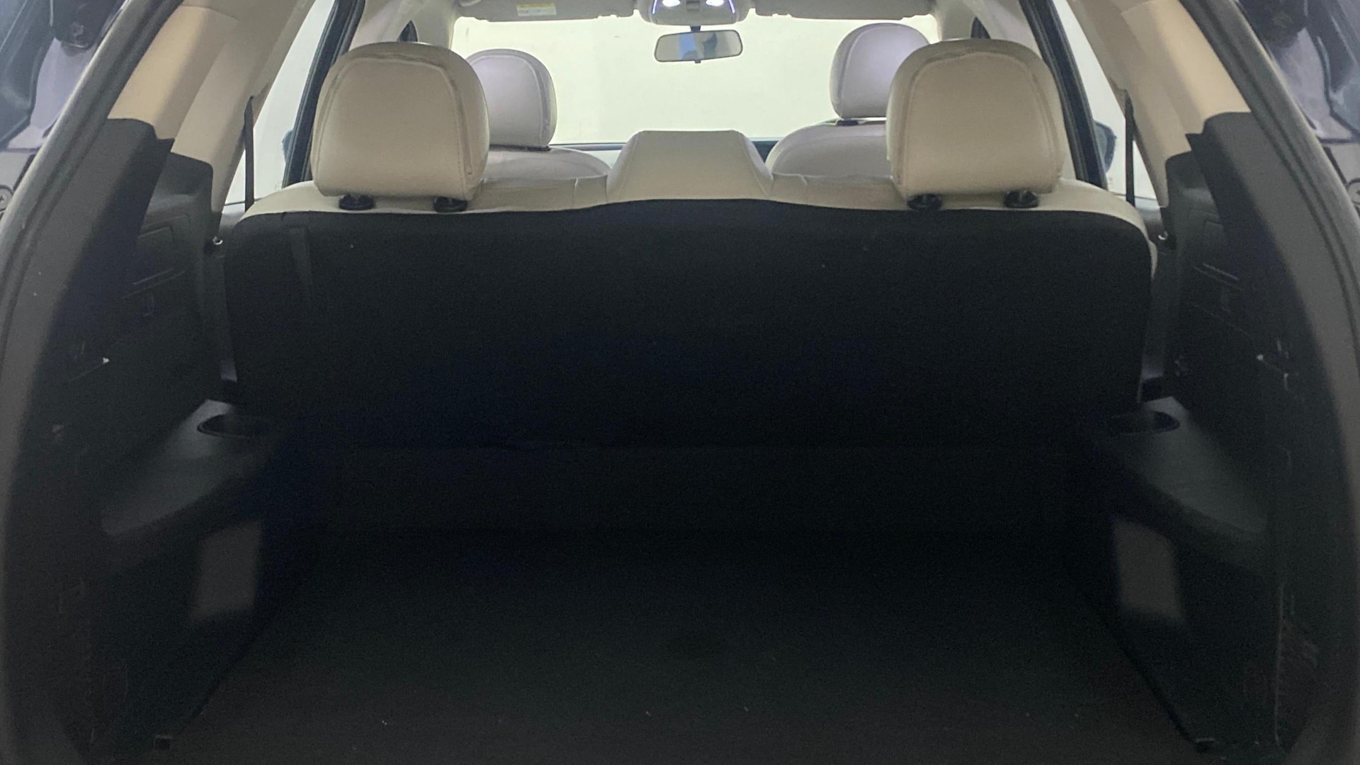 Used 2022 Mahindra XUV700 Used 2022 Mahindra XUV700