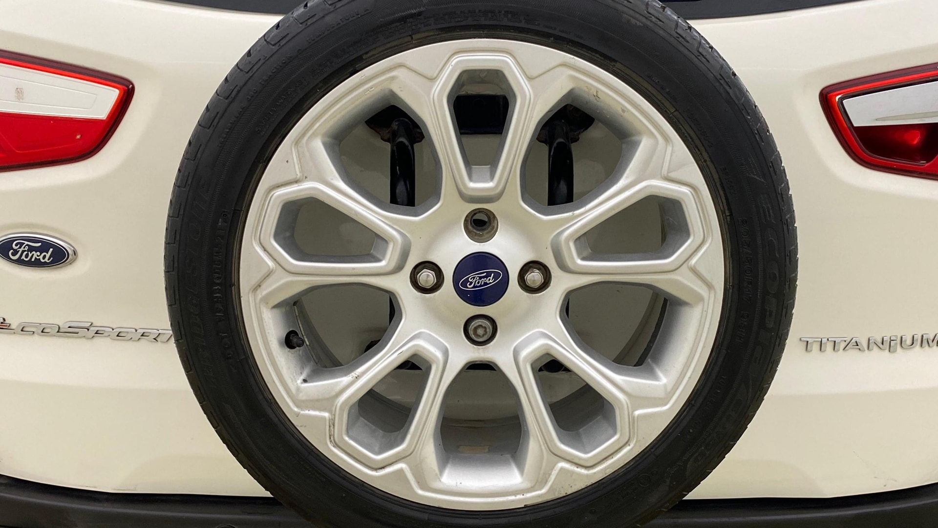 View 2018 Ford EcoSport 1.5 TDCi Diesel Ambiente BS IV Image 17 Used 2018 Ford EcoSport 1.5 TDCi Diesel Ambiente BS IV Image 17