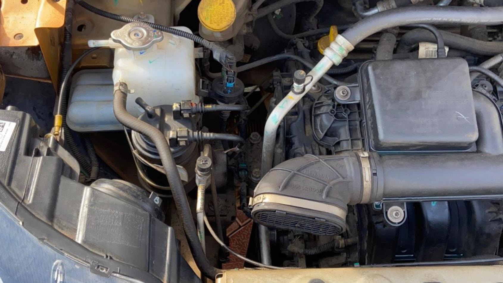 View 2020 Renault Triber RXE Image 3 Used 2020 Renault Triber RXE Image 3
