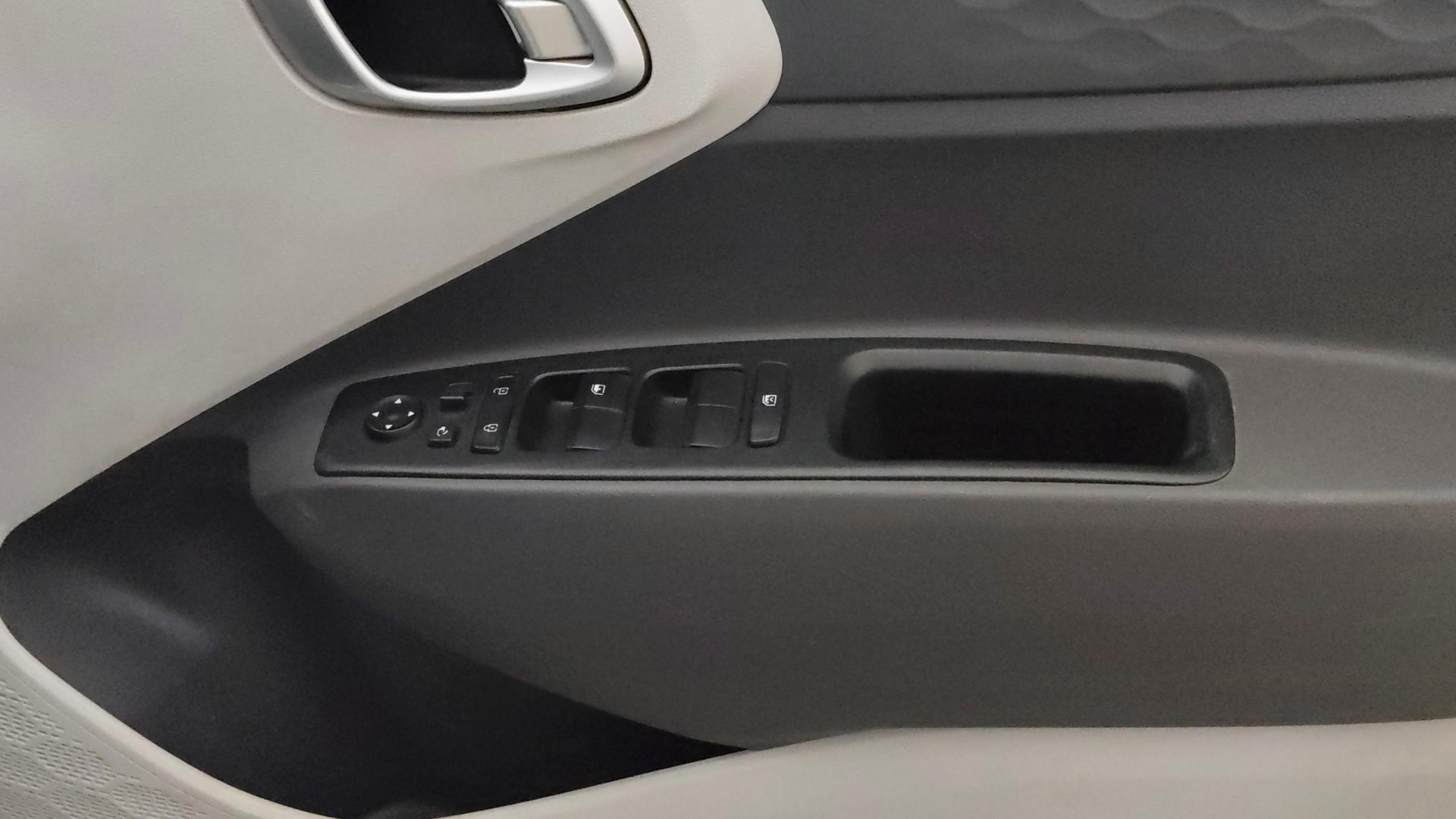 View 2025 Hyundai Grand i10 Nios Sportz CNG Image 33 Used 2025 Hyundai Grand i10 Nios Sportz CNG Image 33