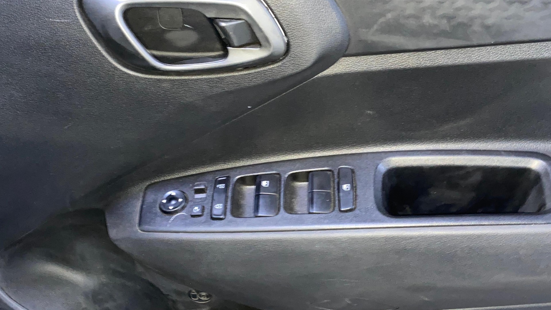 View 2024 Hyundai Exter 1.2 AMT Kappa SX Image 39 Used 2024 Hyundai Exter 1.2 AMT Kappa SX Image 39
