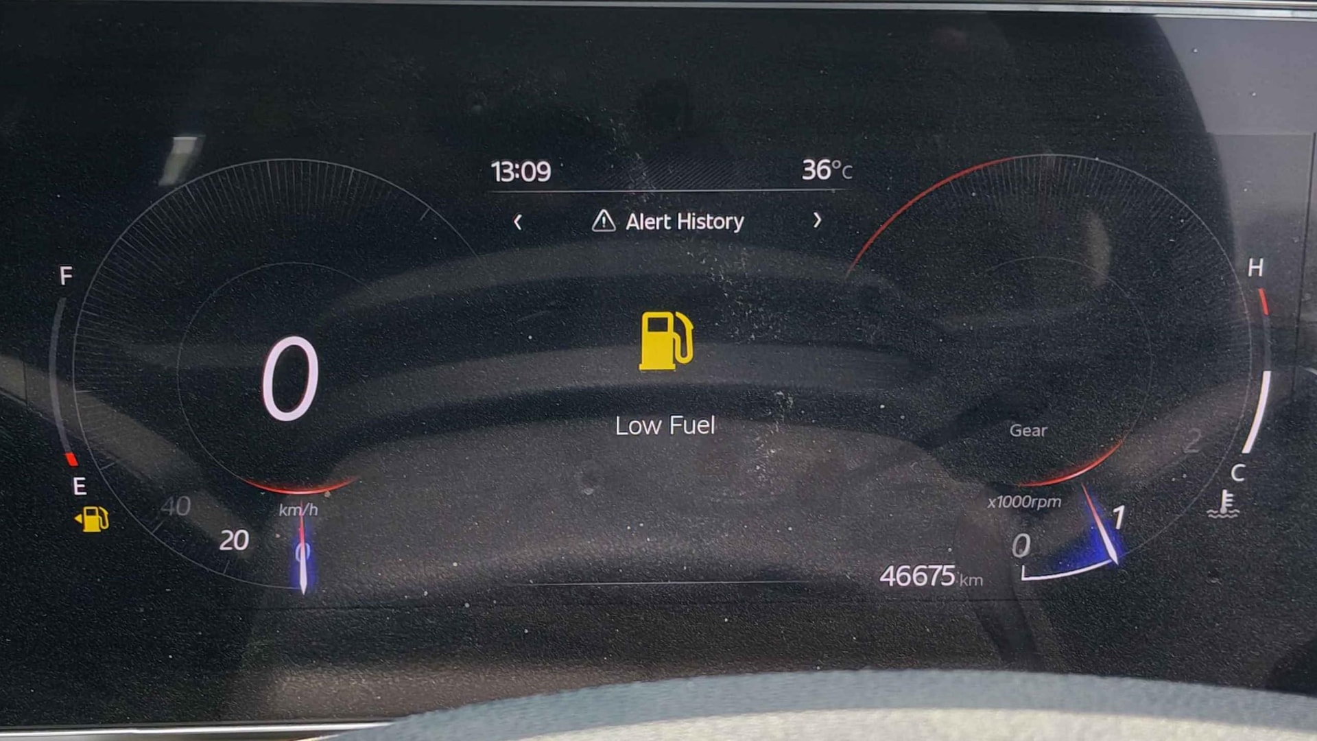 View 2023 Mahindra XUV700 MX Petrol 5 STR Image 35 Used 2023 Mahindra XUV700 MX Petrol 5 STR Image 35
