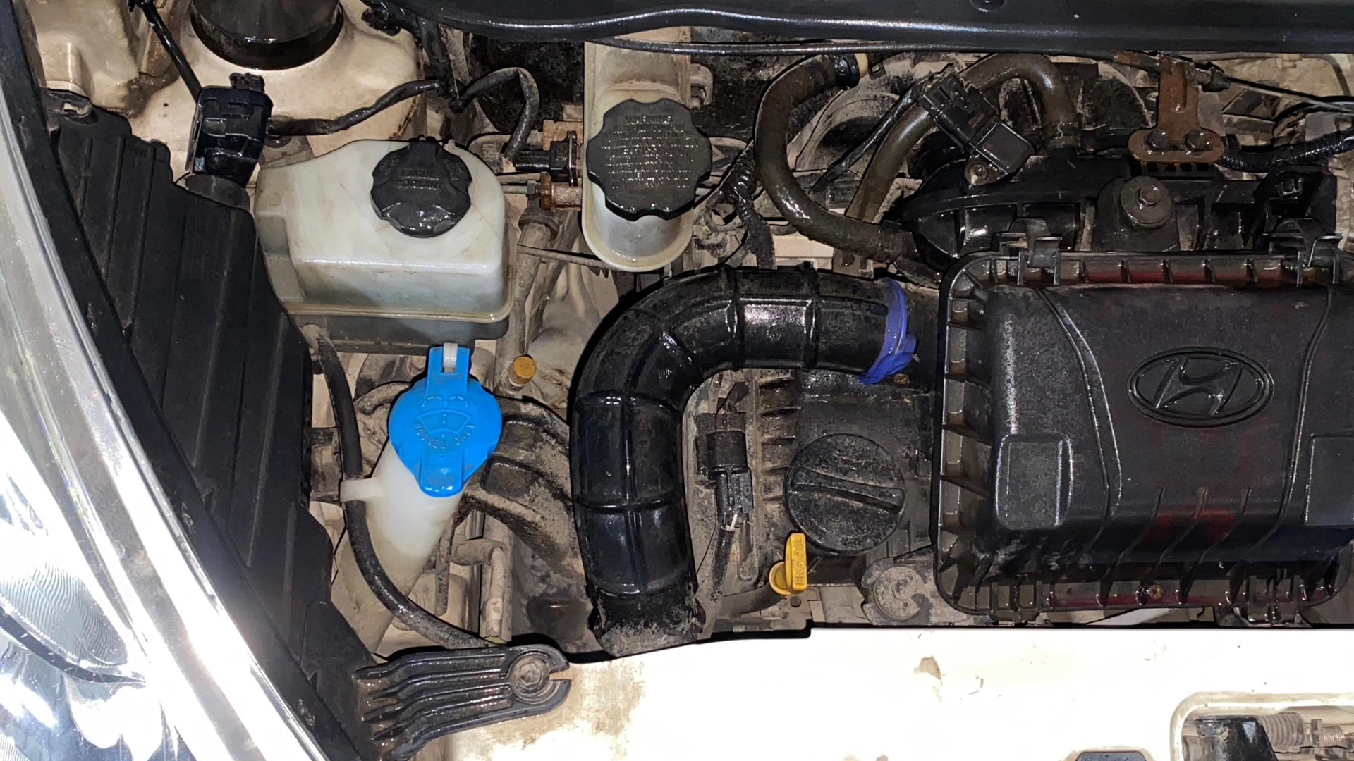 View 2014 Hyundai EON Era Plus Image 3 Used 2014 Hyundai EON Era Plus Image 3