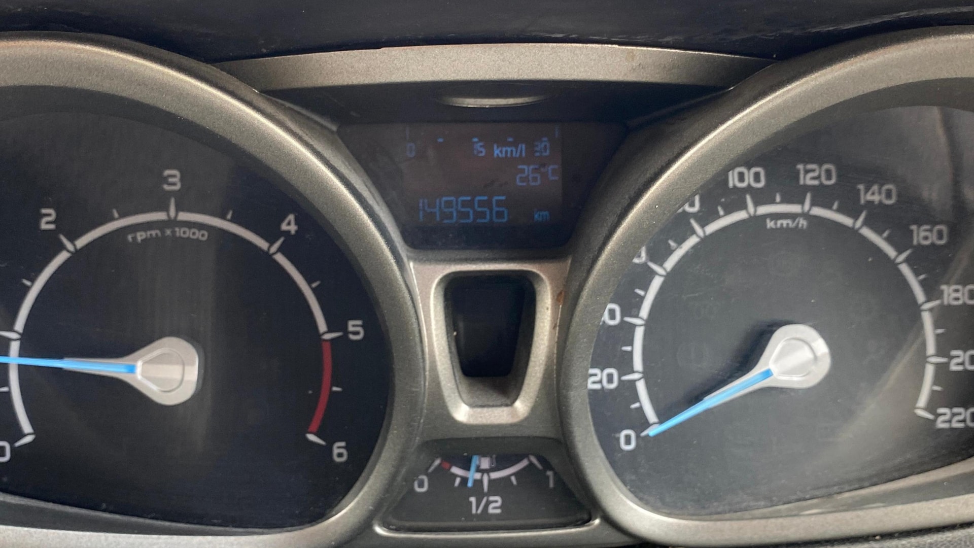 View 2015 Ford EcoSport 1.5 TDCi Diesel Ambiente BS IV Image 33 Used 2015 Ford EcoSport 1.5 TDCi Diesel Ambiente BS IV Image 33