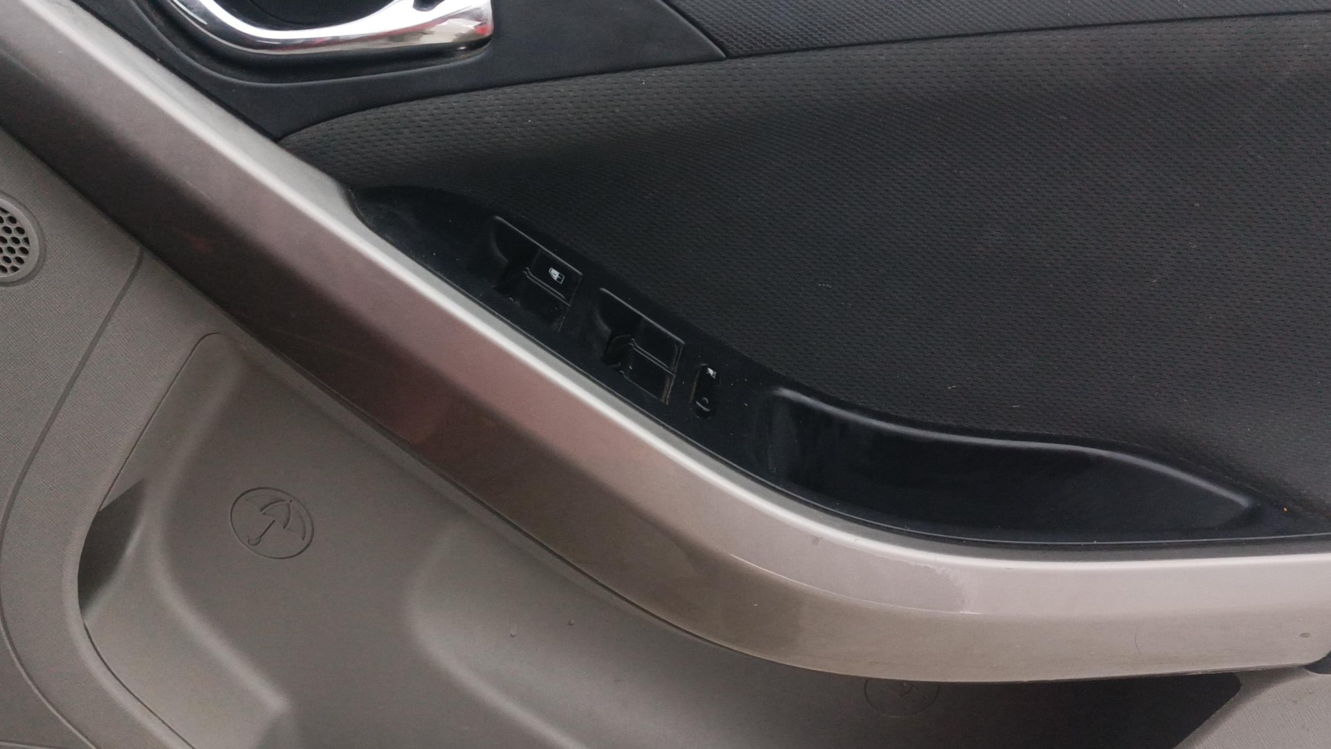 View 2018 Tata Nexon Revotron XE Image 33 Used 2018 Tata Nexon Revotron XE Image 33