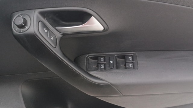 View Volkswagen Polo Image 32 Used Volkswagen Polo Image 32
