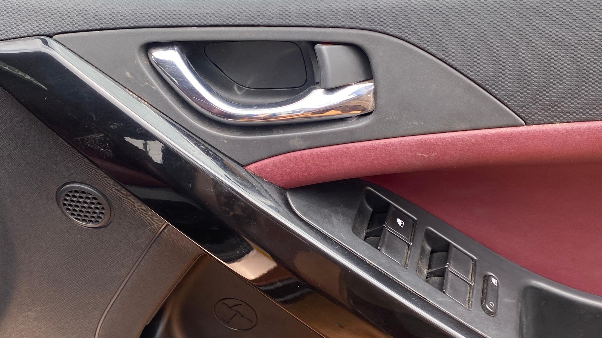 View 2025 Tata Curvv Accomplished Plus A GDi Petrol DCA Dark Edition Image 39 Used 2025 Tata Curvv Accomplished Plus A GDi Petrol DCA Dark Edition Image 39