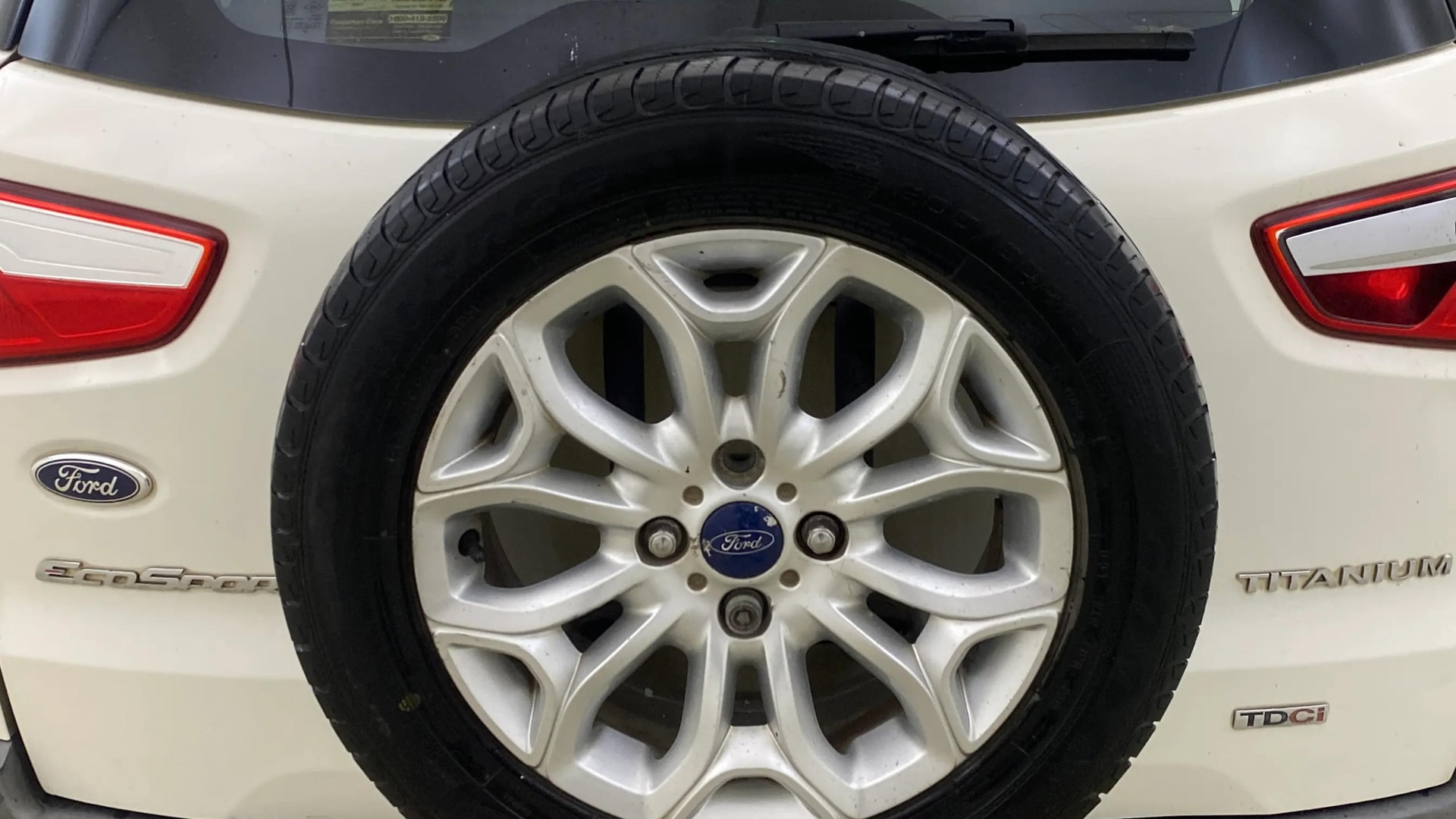 View 2016 Ford EcoSport 1.5 TDCi Diesel Ambiente BS IV Image 24 Used 2016 Ford EcoSport 1.5 TDCi Diesel Ambiente BS IV Image 24