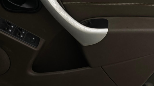 View Renault Duster Image 33 Used Renault Duster Image 33
