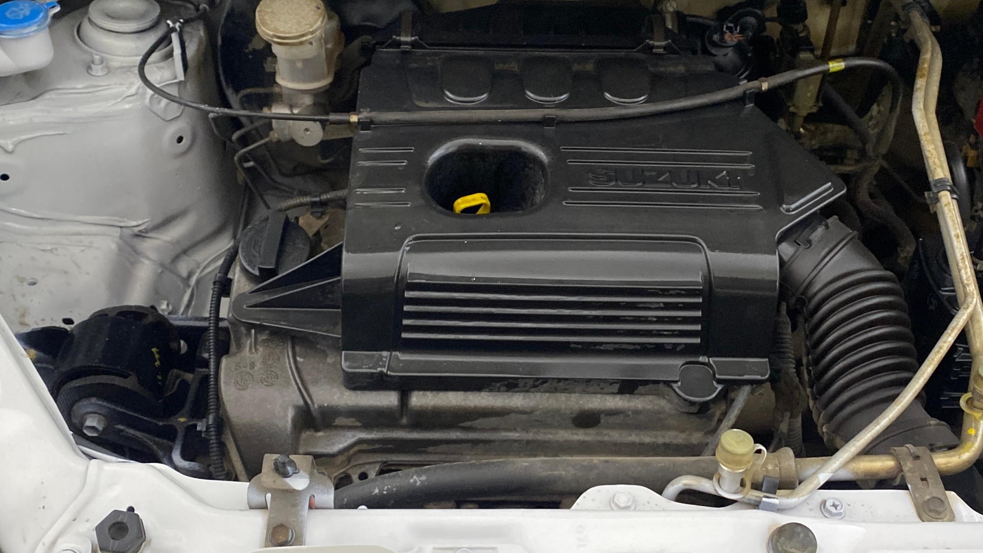View 2017 Maruti Suzuki 1000 Base Variant Image 3 Used 2017 Maruti Suzuki 1000 Base Variant Image 3