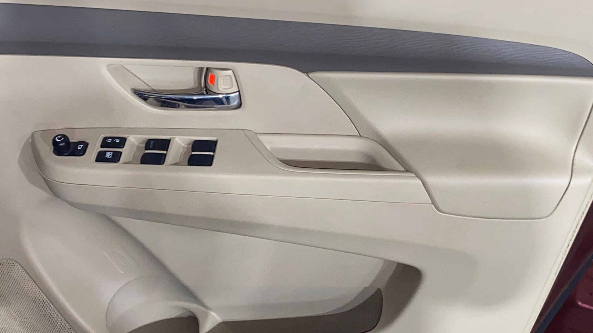 View 2023 Maruti Suzuki 1000 Base Variant Image 33 Used 2023 Maruti Suzuki 1000 Base Variant Image 33