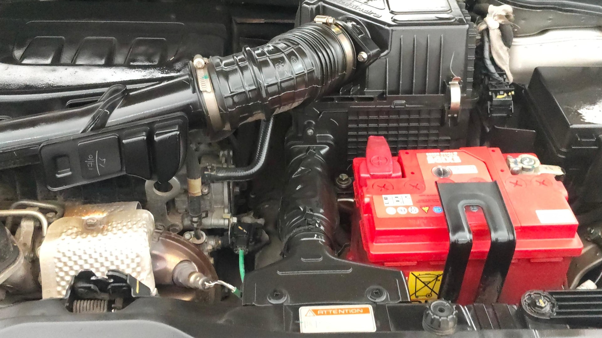 View 2020 Mahindra XUV300 W4 Petrol BS IV Image 30 Used 2020 Mahindra XUV300 W4 Petrol BS IV Image 30