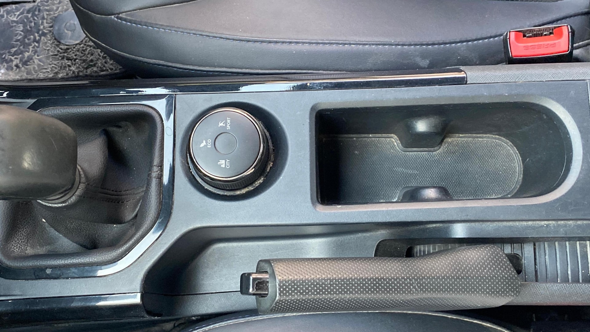 View 2024 Tata Nexon Revotron XE Image 41 Used 2024 Tata Nexon Revotron XE Image 41