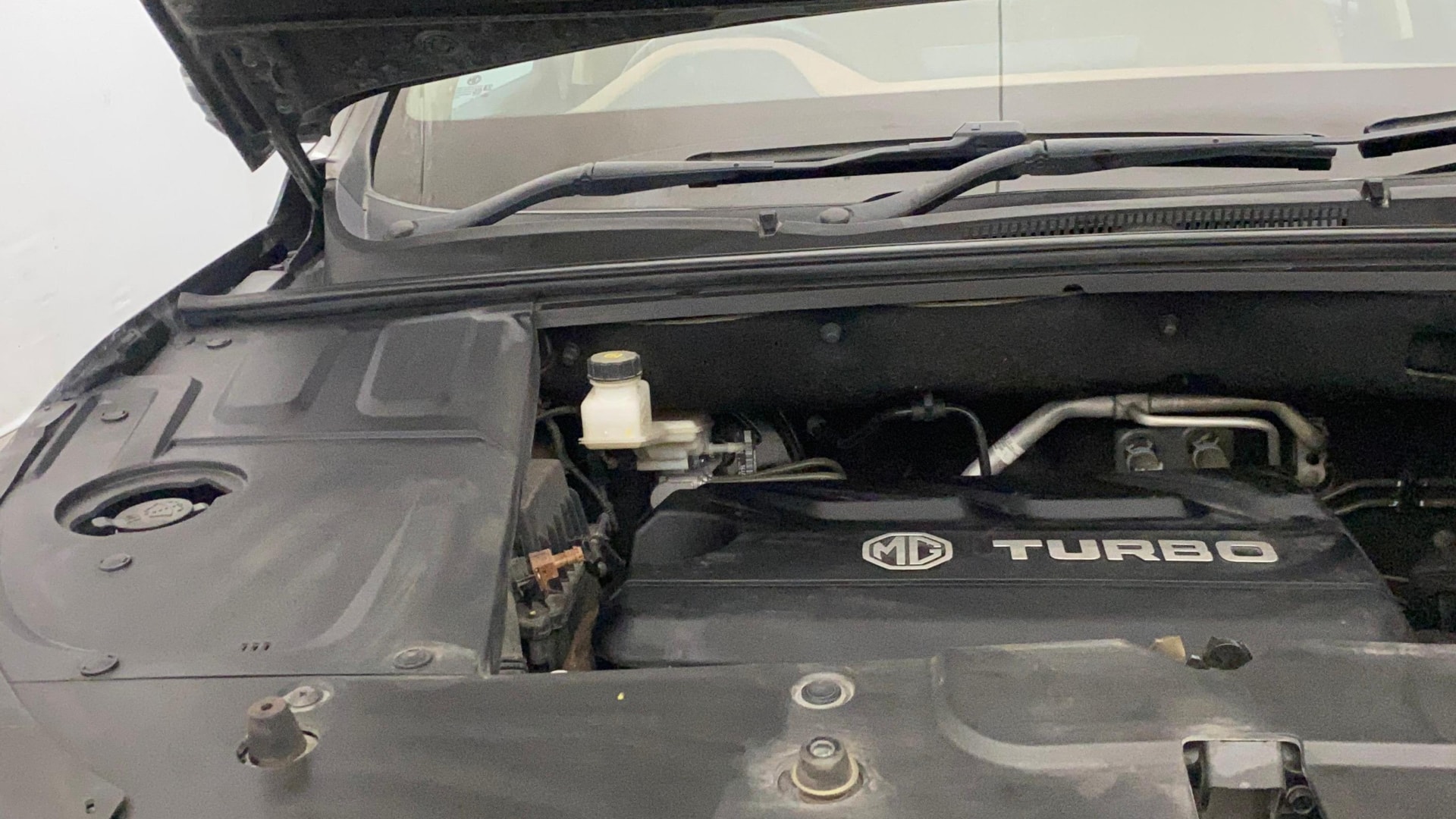 View 2023 MG Hector Plus Savvy Pro 7 Seater CVT Petrol Image 27 Used 2023 MG Hector Plus Savvy Pro 7 Seater CVT Petrol Image 27