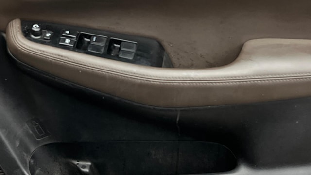 View Toyota Urban Cruiser Hyryder Image 40 Used Toyota Urban Cruiser Hyryder Image 40