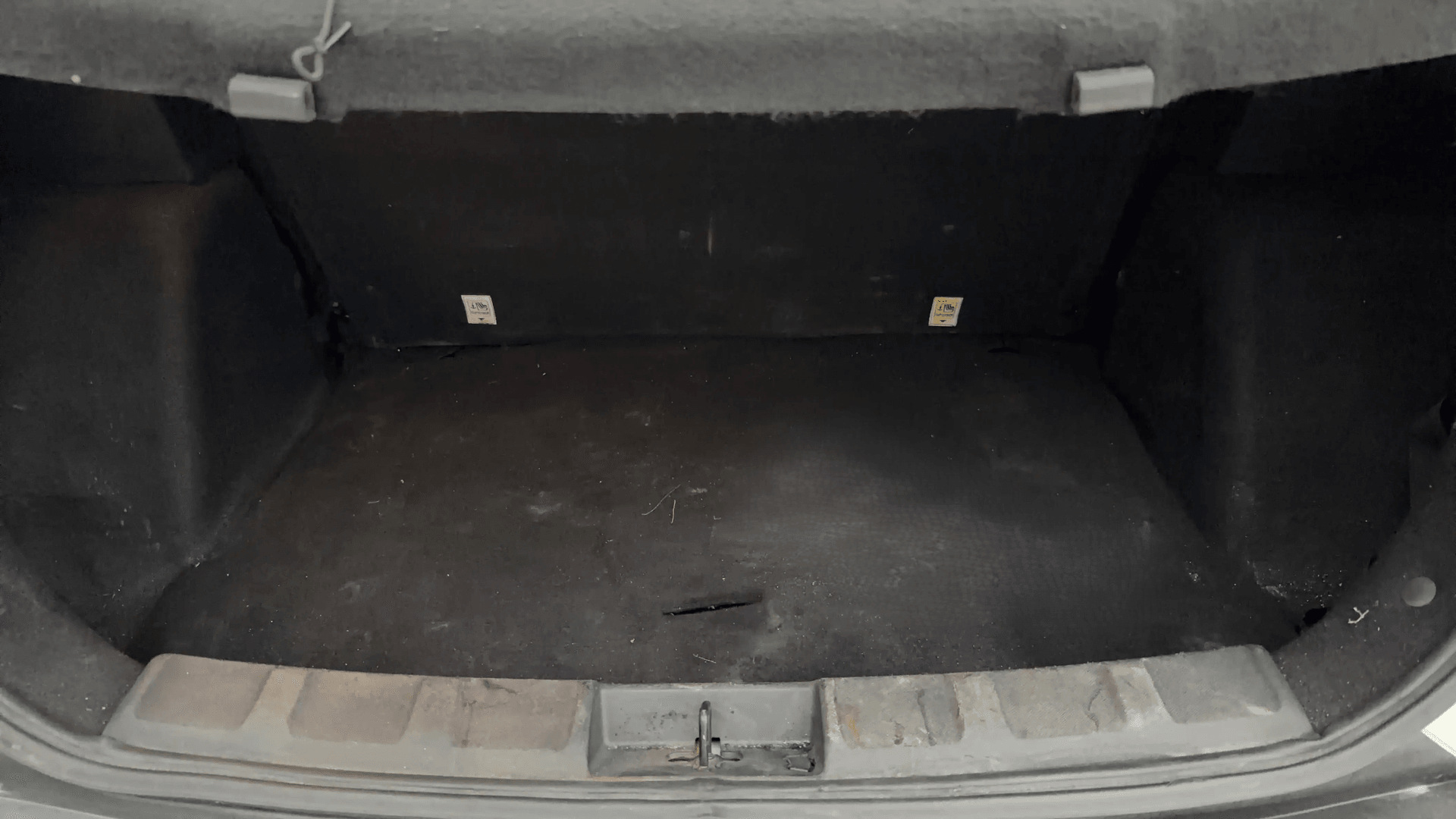 View 2023 Tata Nexon Revotron XE Image 10 Used 2023 Tata Nexon Revotron XE Image 10