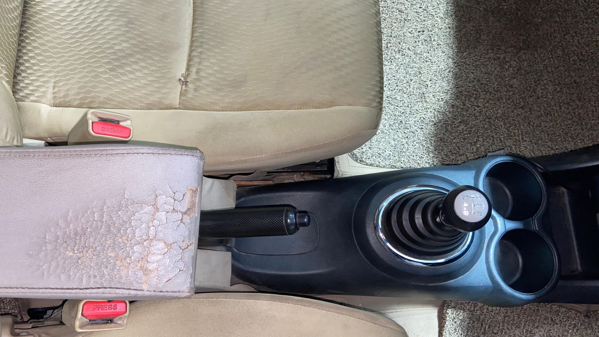 View 2015 Honda Amaze E MT Petrol BS IV Image 38 Used 2015 Honda Amaze E MT Petrol BS IV Image 38