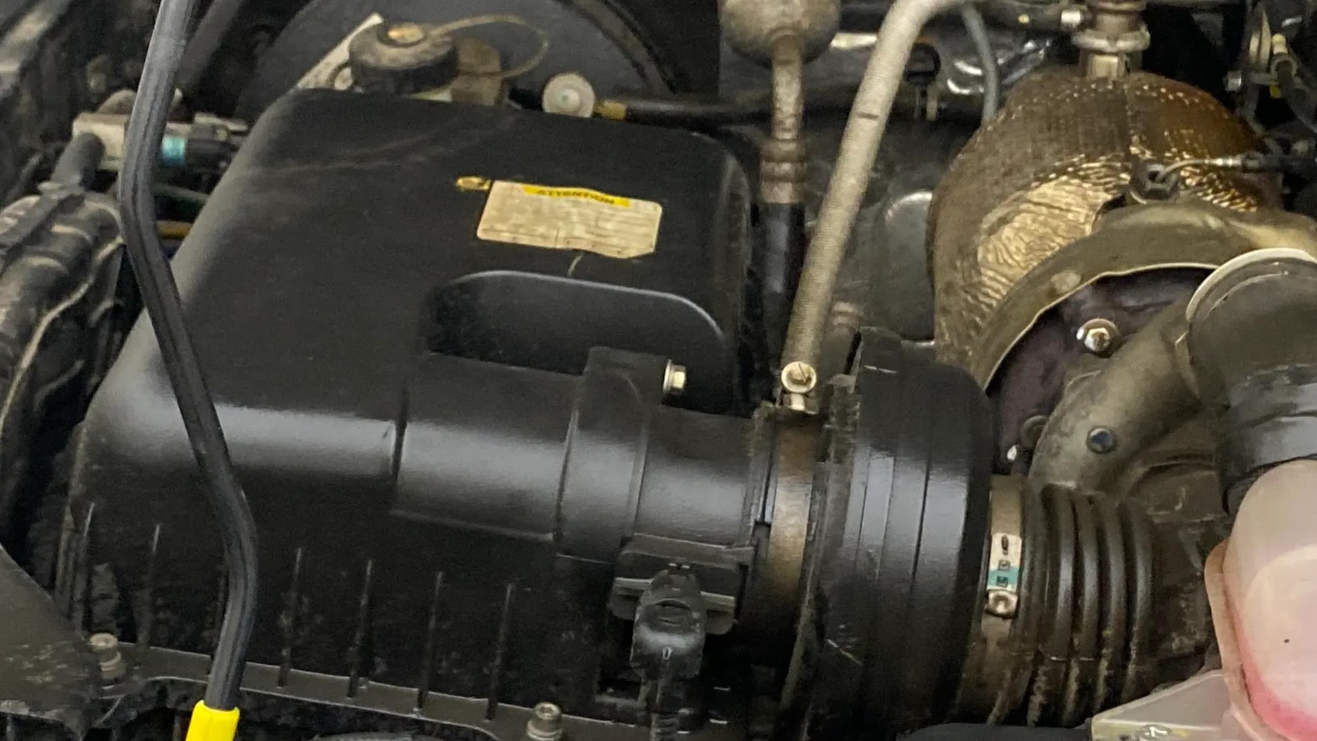 View 2022 Mahindra Thar AX Standard Manual Soft Top 6 Seater Image 3 Used 2022 Mahindra Thar AX Standard Manual Soft Top 6 Seater Image 3
