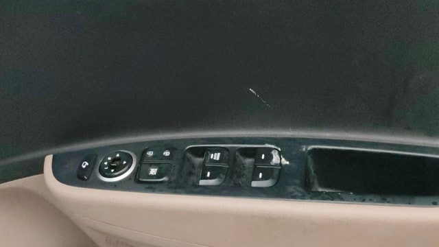 View Hyundai Grand i10 Image 32 Used Hyundai Grand i10 Image 32