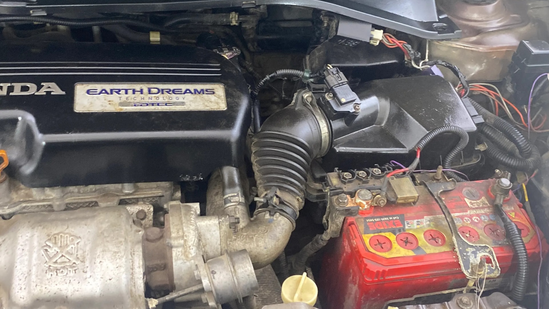View 2014 Honda Mobilio E Diesel Image 13 Used 2014 Honda Mobilio E Diesel Image 13