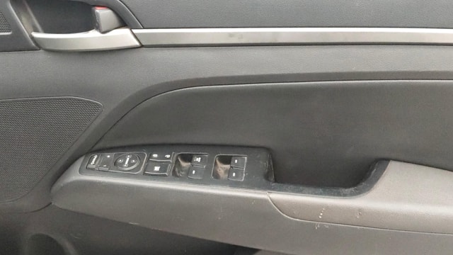 View Hyundai Elantra Image 35 Used Hyundai Elantra Image 35