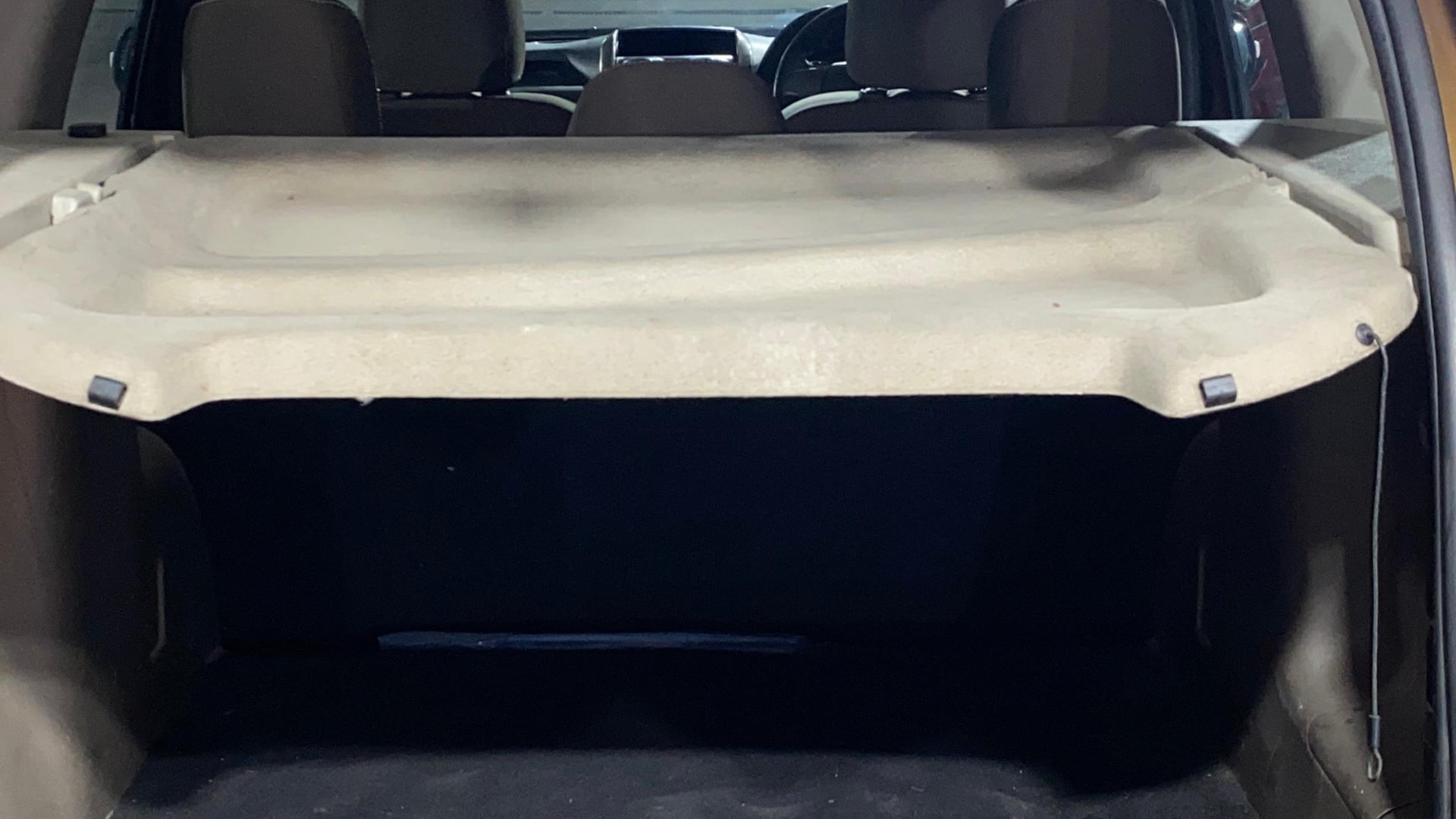 View 2019 Renault Duster 85 PS RXS 4X2 MT Image 10 Used 2019 Renault Duster 85 PS RXS 4X2 MT Image 10