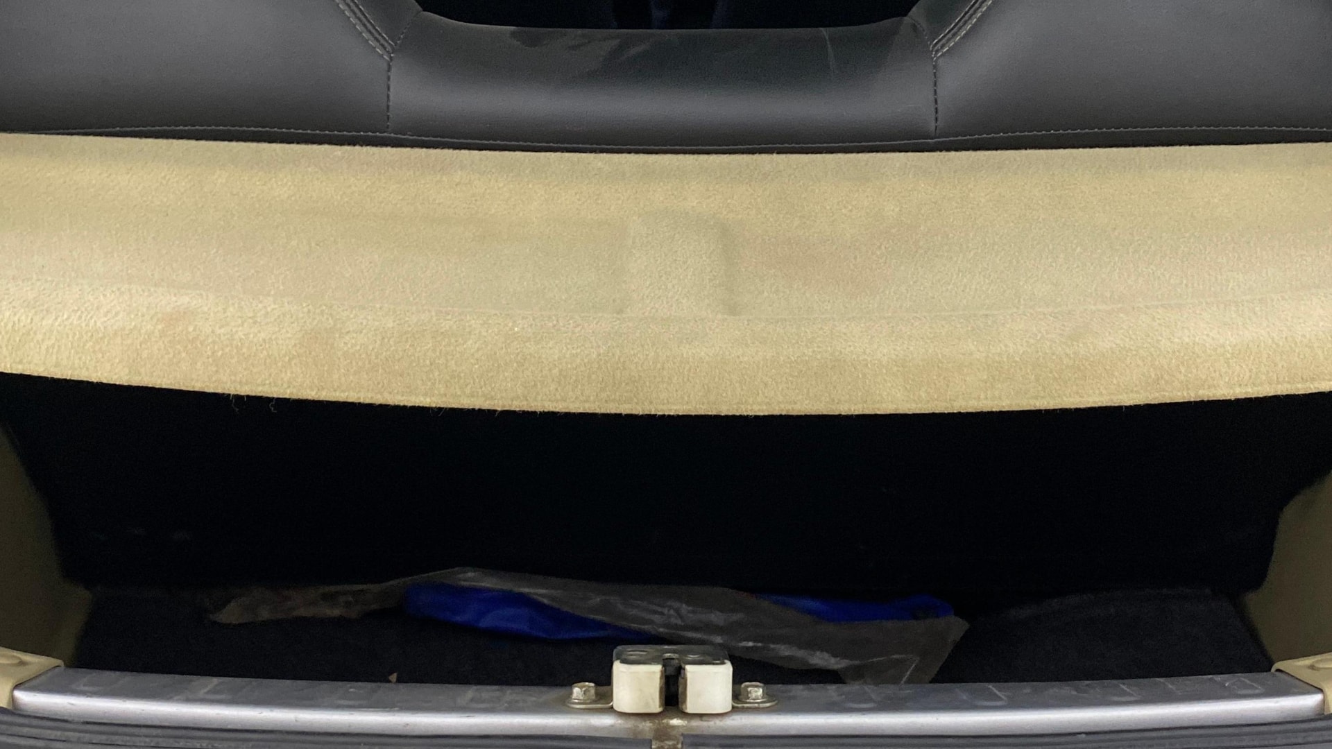 View 2015 Honda Brio VX AT Petrol Image 10 Used 2015 Honda Brio VX AT Petrol Image 10