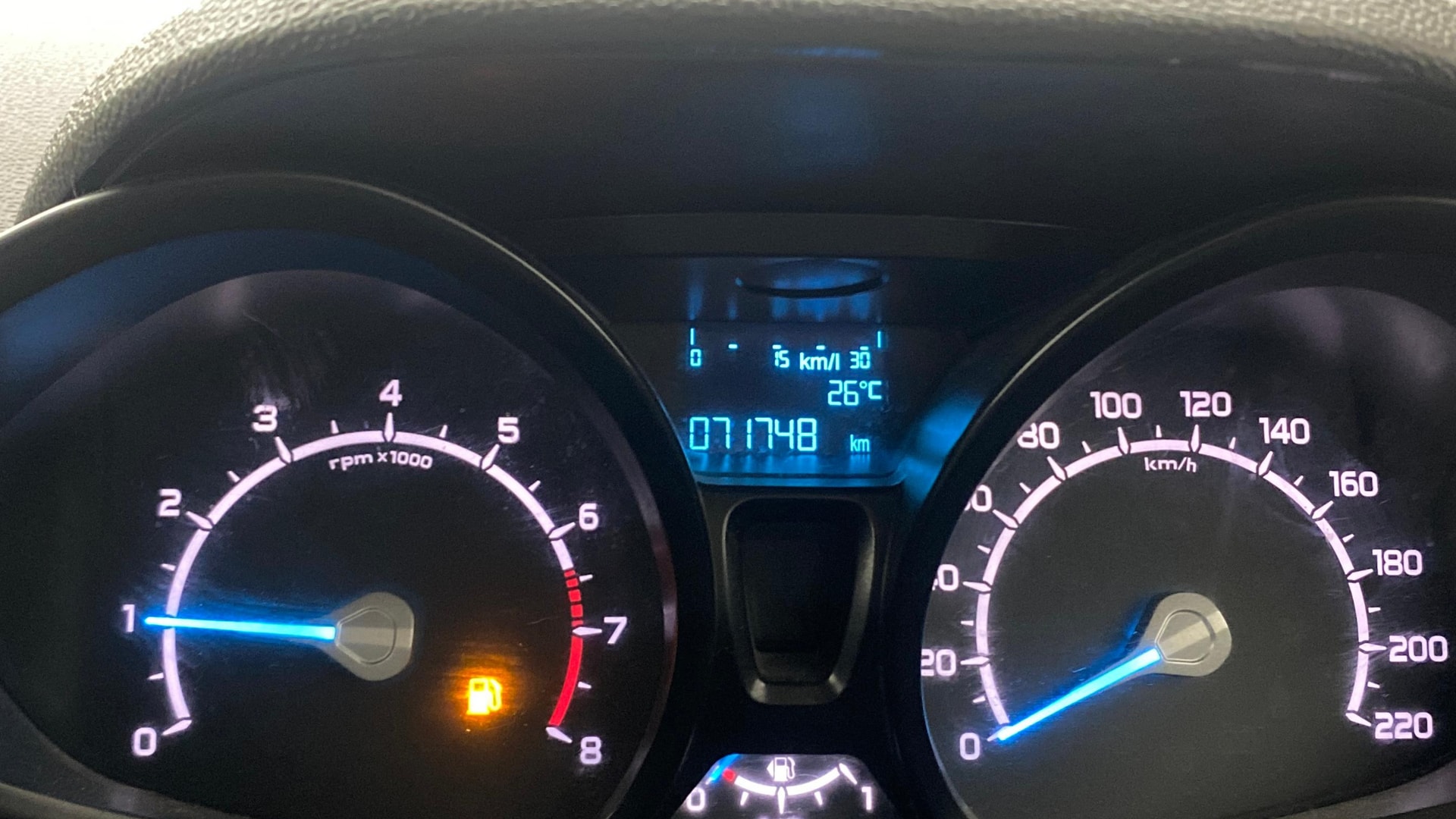 View 2016 Ford EcoSport Trend+ 1.0L EcoBoost Image 33 Used 2016 Ford EcoSport Trend+ 1.0L EcoBoost Image 33
