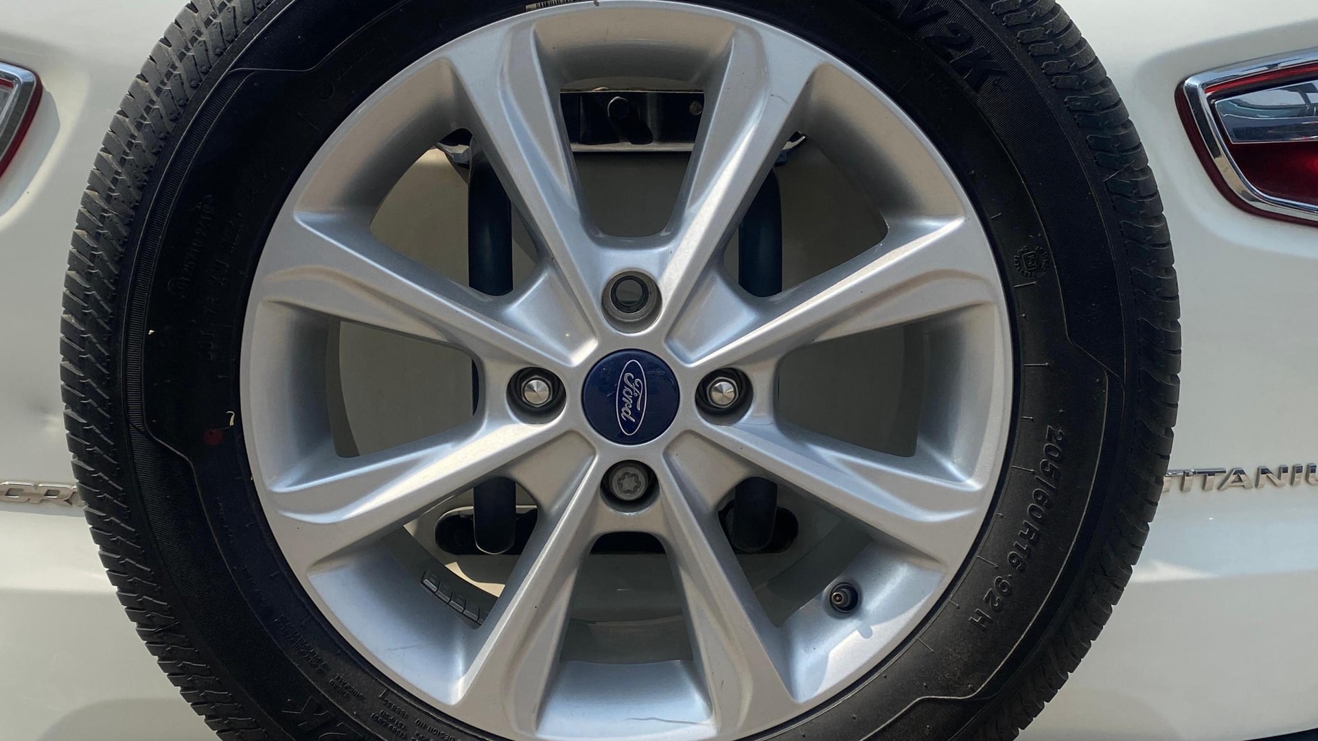 View 2019 Ford EcoSport 1.5 TDCi Diesel Ambiente BS IV Image 25 Used 2019 Ford EcoSport 1.5 TDCi Diesel Ambiente BS IV Image 25