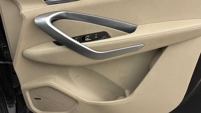 View MG Hector Image 40 Used MG Hector Image 40