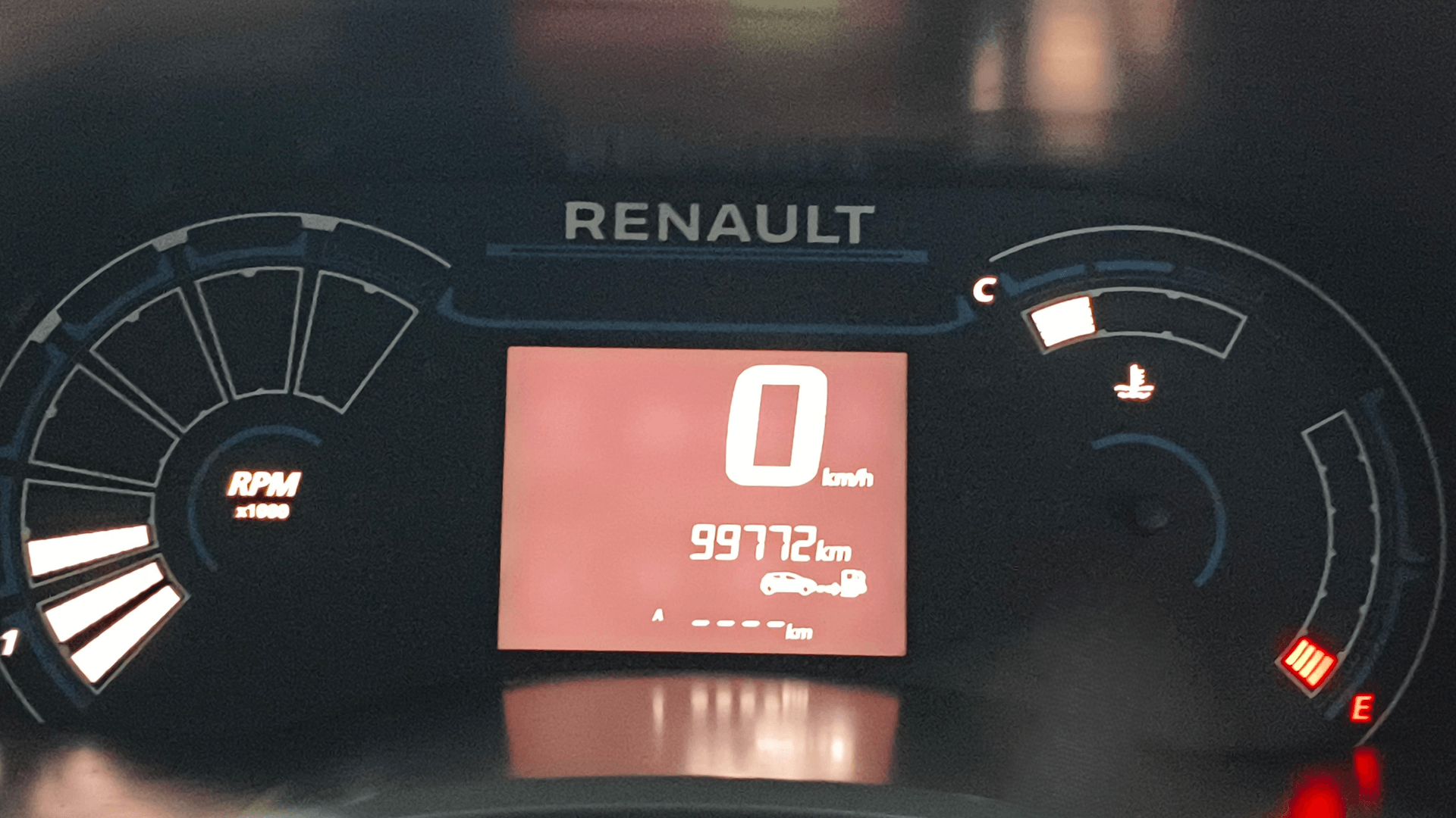 View 2020 Renault Triber RXE Image 35 Used 2020 Renault Triber RXE Image 35