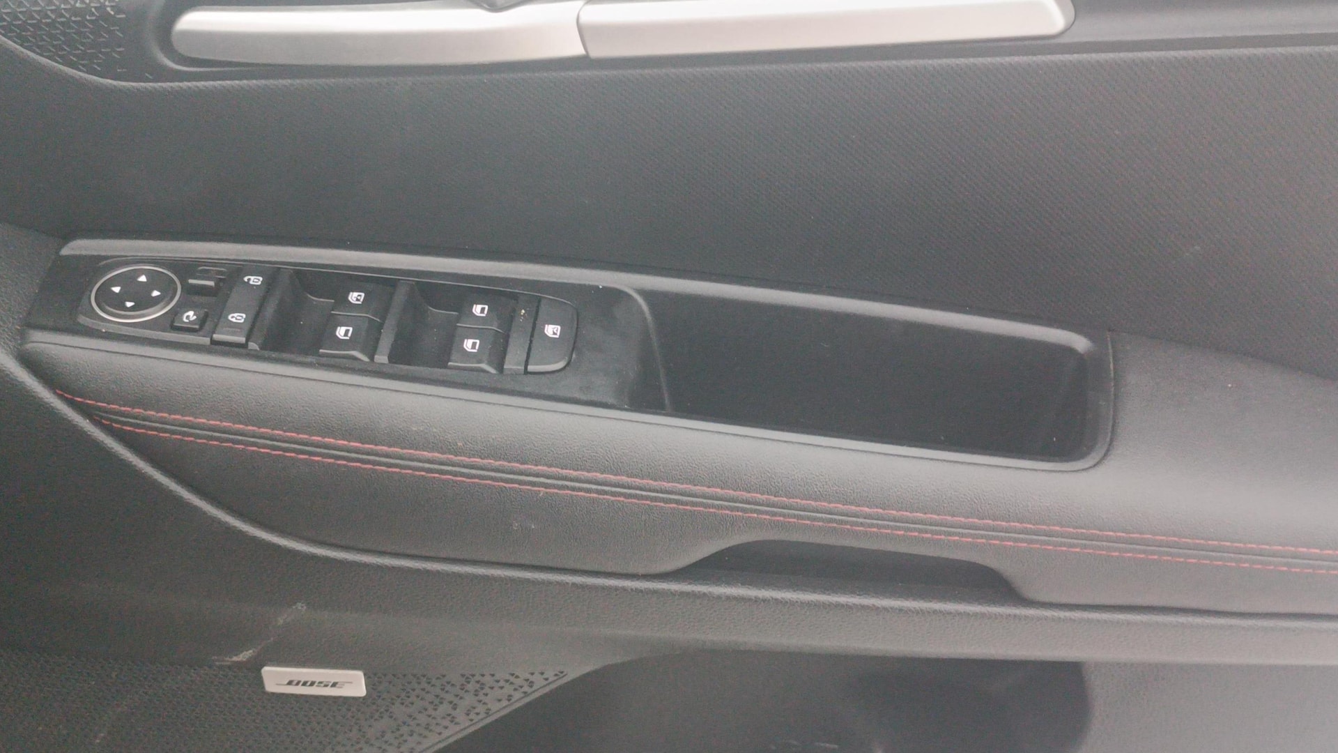 View 2023 Kia Sonet GTX Plus AT Diesel Image 40 Used 2023 Kia Sonet GTX Plus AT Diesel Image 40