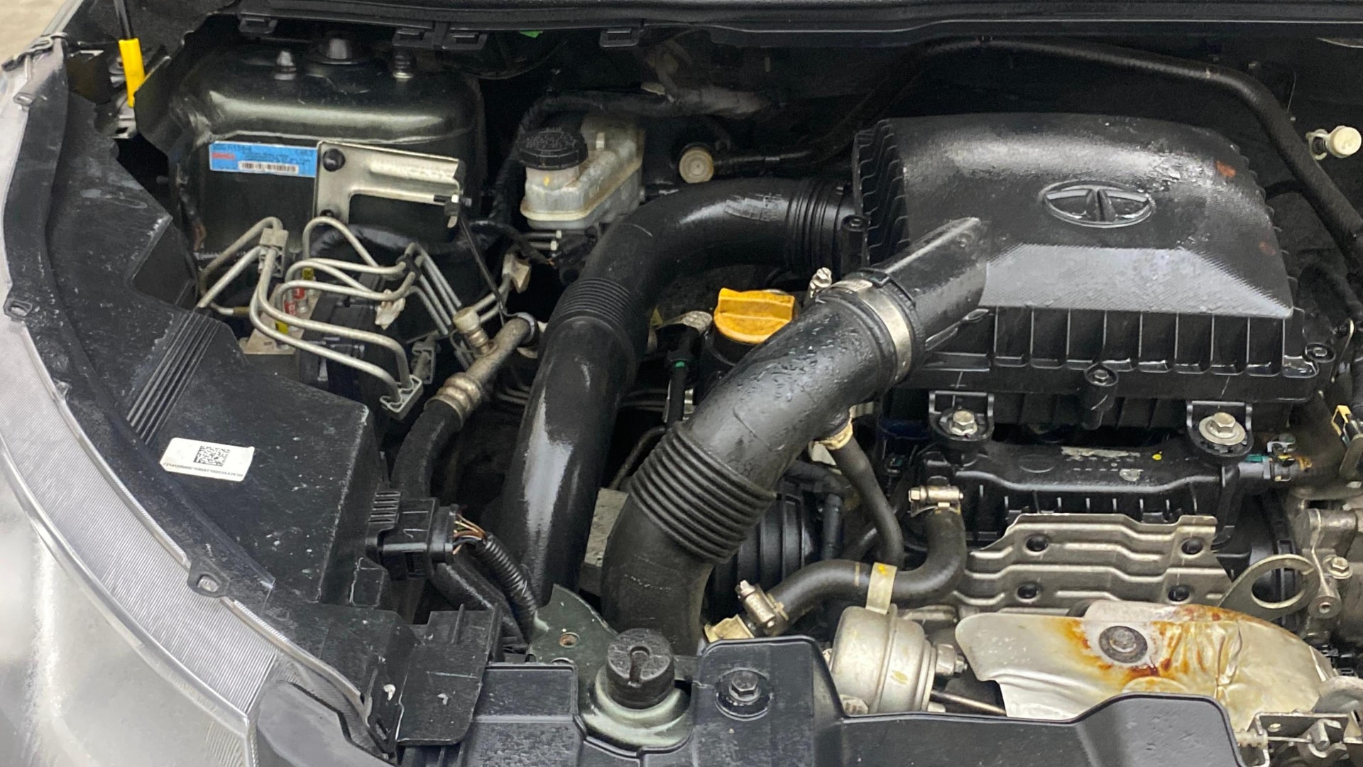 View 2023 Tata Nexon Revotron XE Image 3 Used 2023 Tata Nexon Revotron XE Image 3