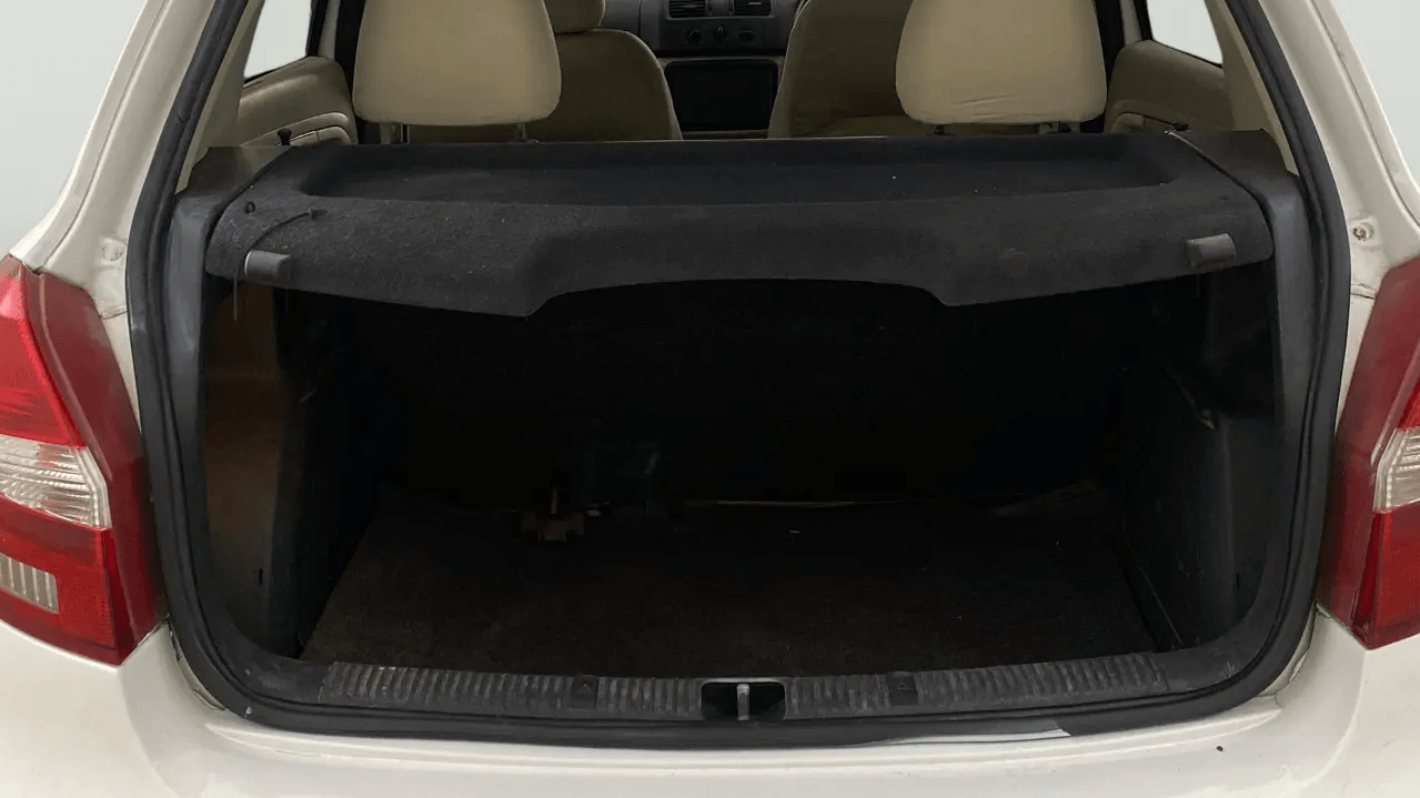 View 2013 Skoda Fabia 1.2 Ambition Diesel Image 10 Used 2013 Skoda Fabia 1.2 Ambition Diesel Image 10