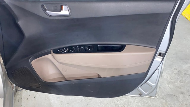 View Hyundai Grand i10 Image 33 Used Hyundai Grand i10 Image 33