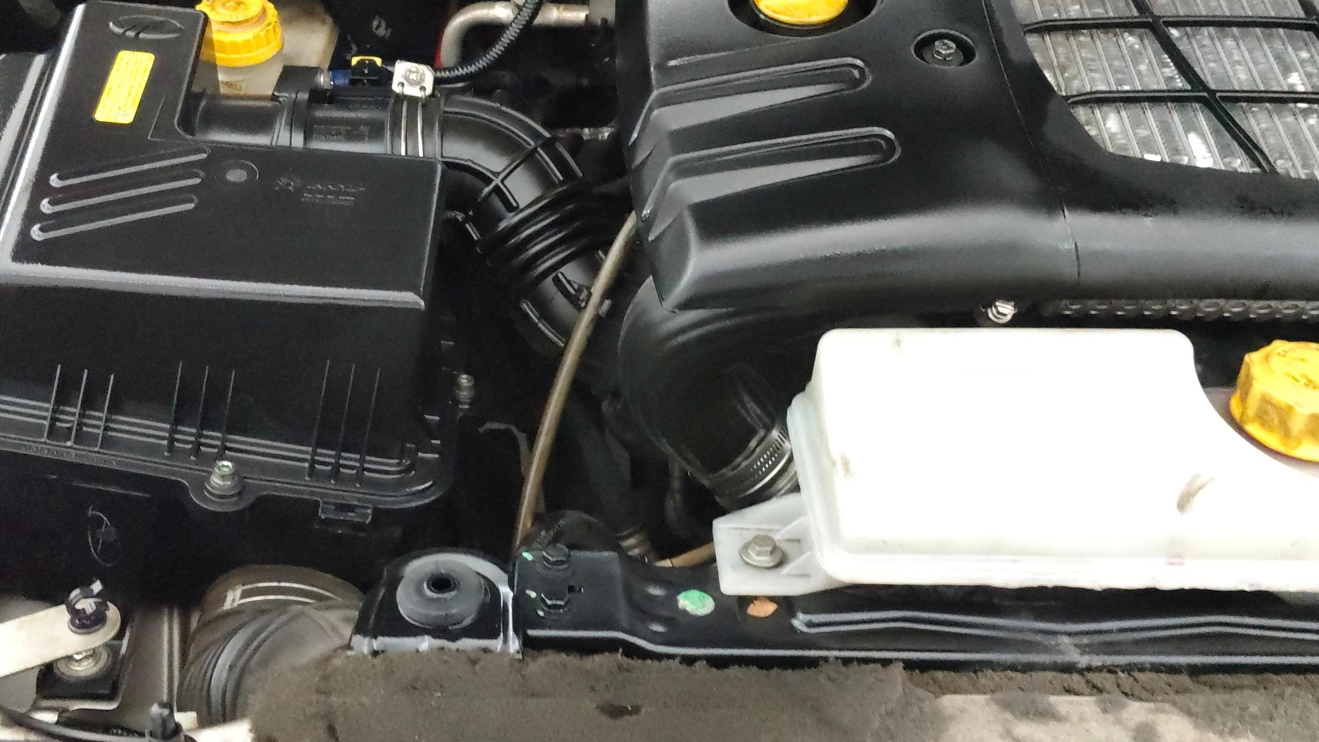 View 2014 Mahindra Quanto C6 Image 3 Used 2014 Mahindra Quanto C6 Image 3