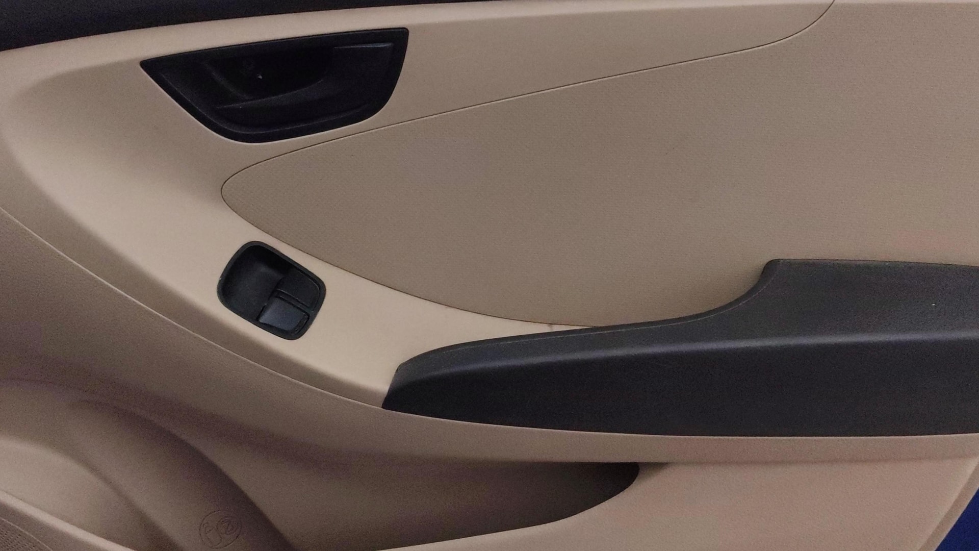 View 2013 Hyundai EON Era Plus Image 33 Used 2013 Hyundai EON Era Plus Image 33