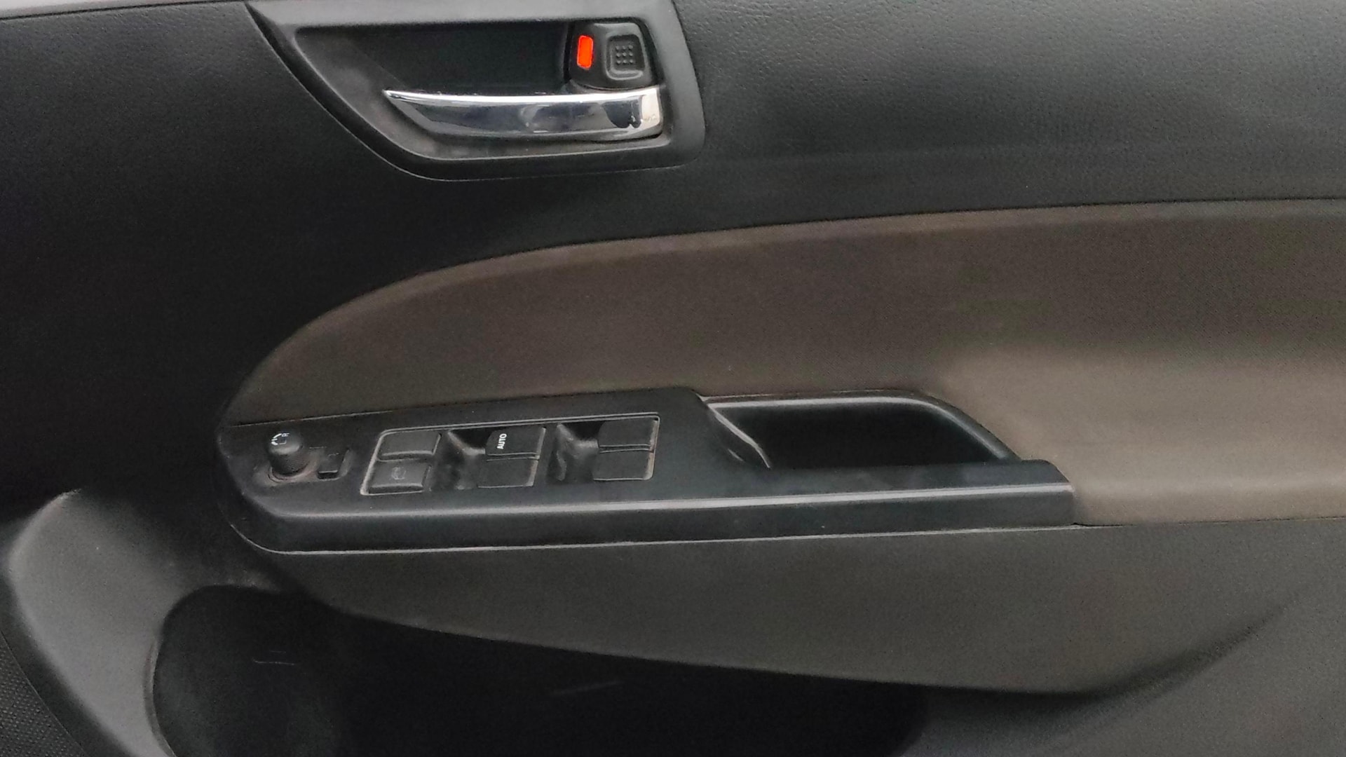 View 2015 Maruti Suzuki 1000 Base Variant Image 33 Used 2015 Maruti Suzuki 1000 Base Variant Image 33