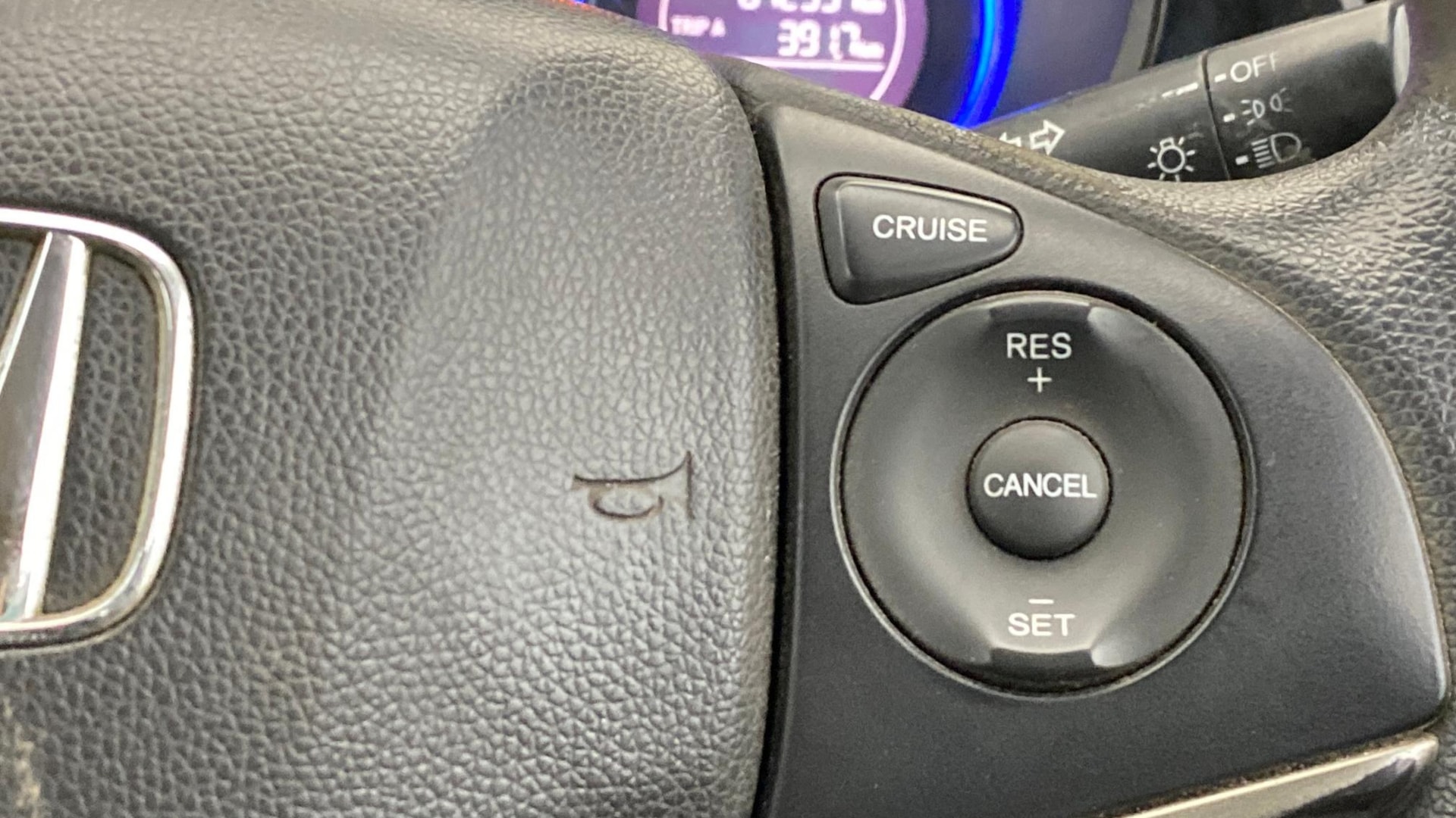 View 2014 Honda City ZX MT Diesel Anniversary Edition Image 3 Used 2014 Honda City ZX MT Diesel Anniversary Edition Image 3