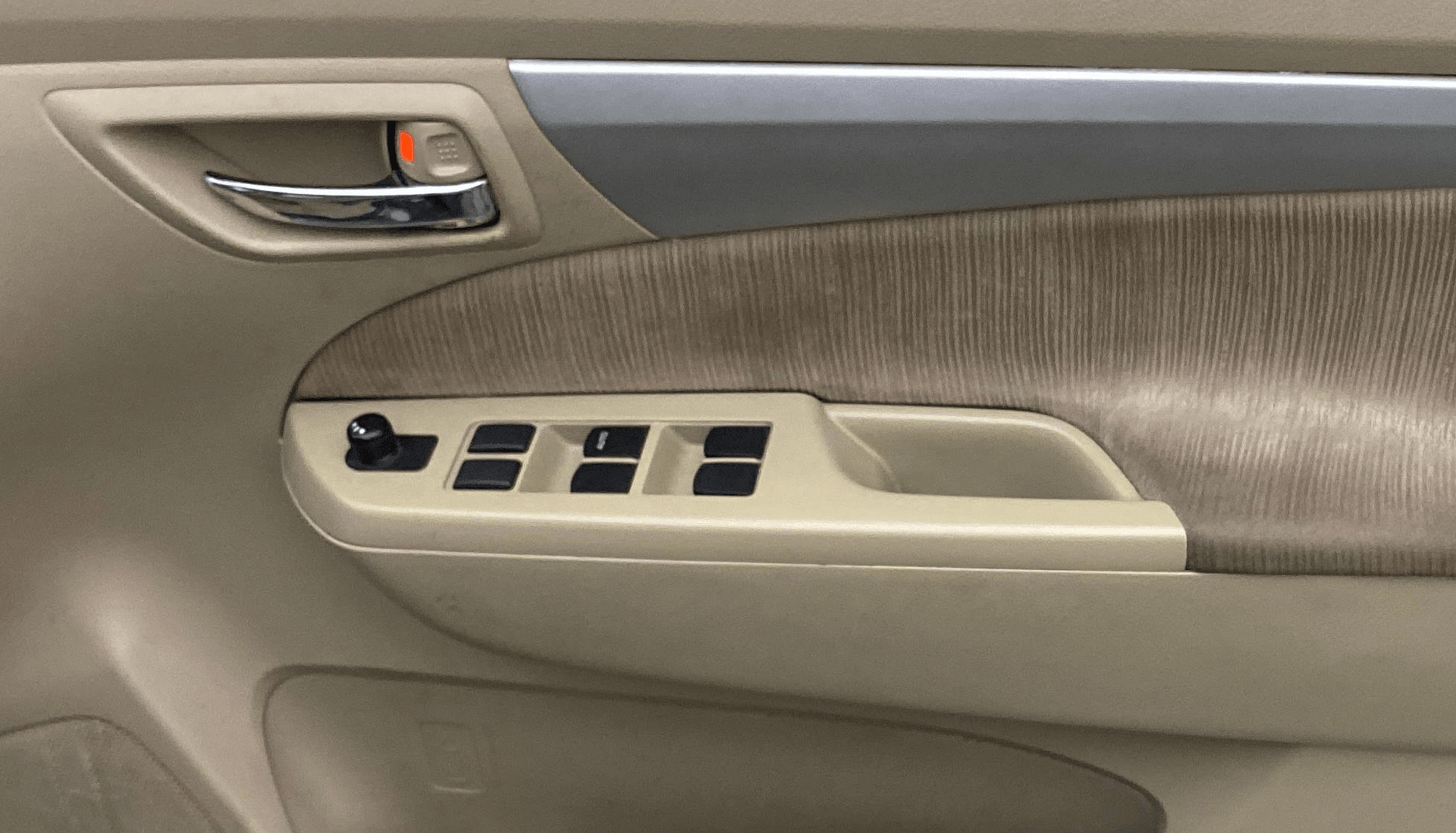 View 2015 Maruti Suzuki 1000 Base Variant Image 38 Used 2015 Maruti Suzuki 1000 Base Variant Image 38