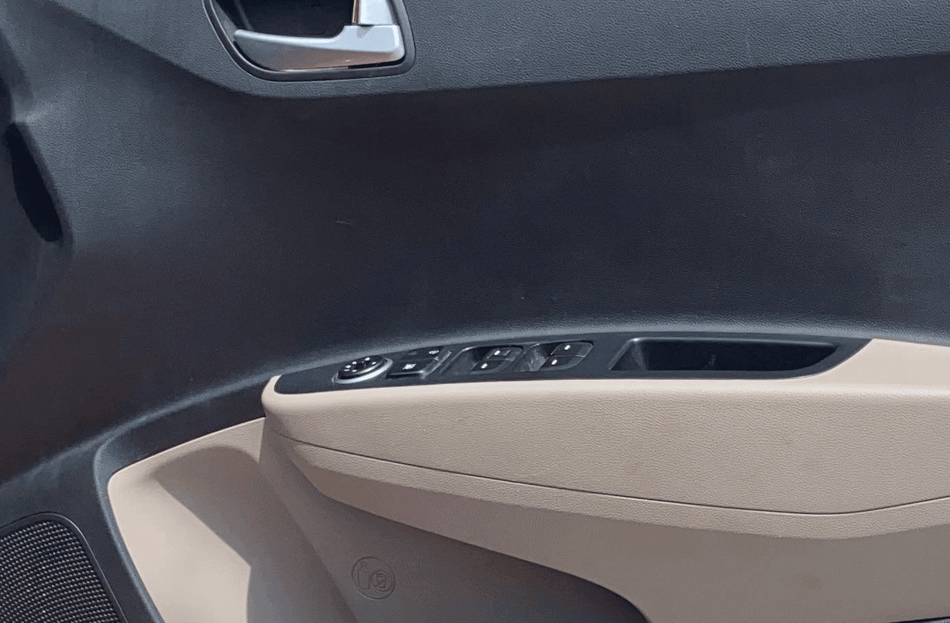 View 2018 Hyundai Grand i10 Sportz 1.2 Kappa Image 32 Used 2018 Hyundai Grand i10 Sportz 1.2 Kappa Image 32