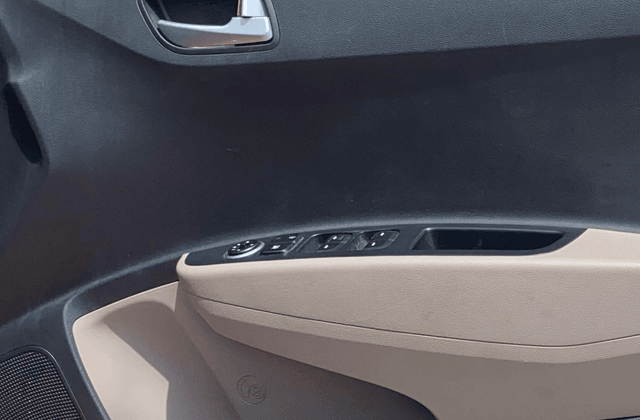 View Hyundai Grand i10 Image 32 Used Hyundai Grand i10 Image 32