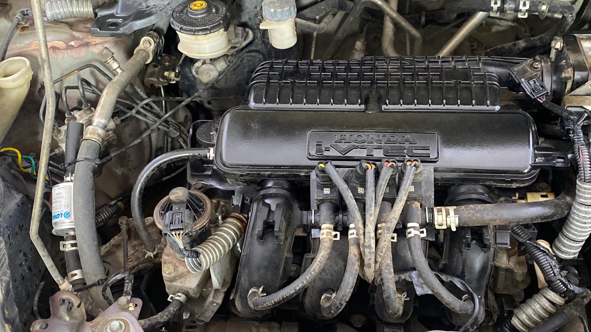 View 2015 Honda Mobilio E Diesel Image 3 Used 2015 Honda Mobilio E Diesel Image 3